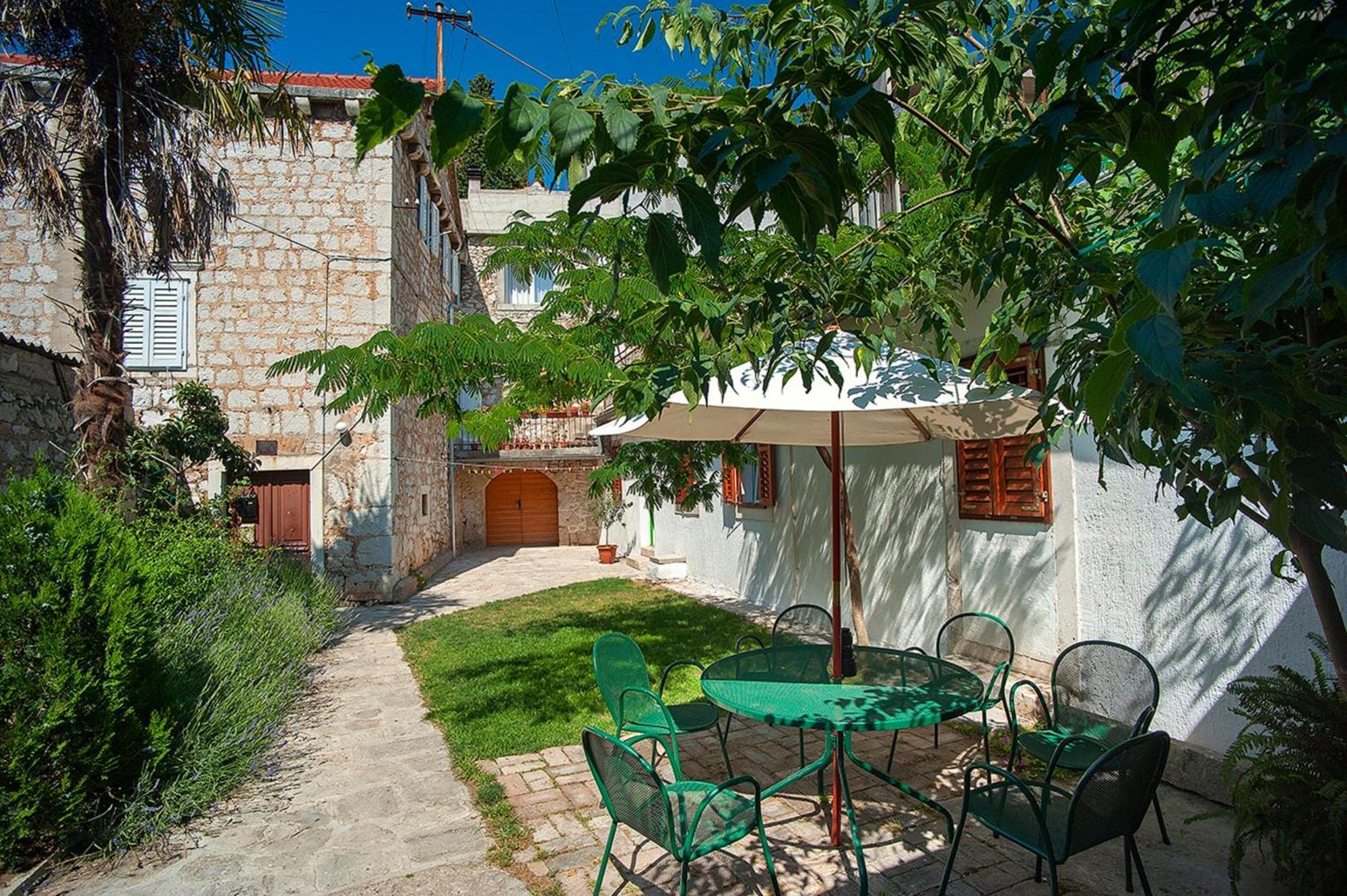 Dalmatian Garden - Free Parking - City Centre Šibenik Exteriör bild